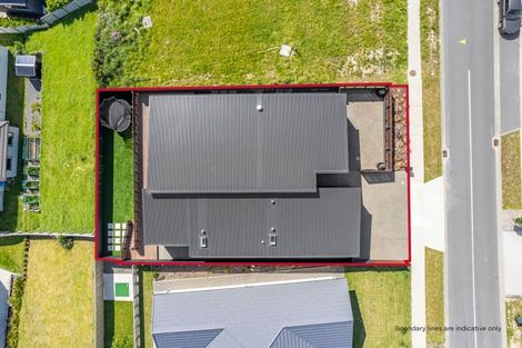 Photo of property in 16 Te Hoiere Street, Aotea, Porirua, 5024
