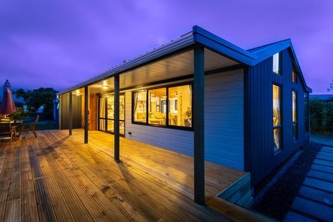 Photo of property in 20 Olive Terrace, Paraparaumu Beach, Paraparaumu, 5032