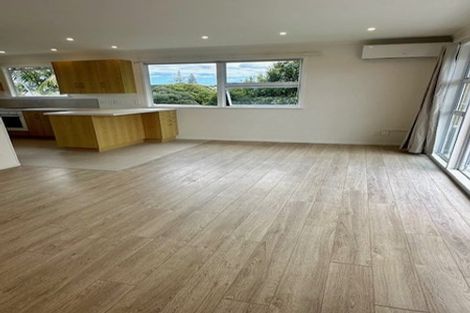 Photo of property in 6/133 Shakespeare Road, Milford, Auckland, 0620