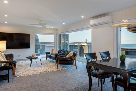 Photo of property in 131 Churchill Road, Rothesay Bay, Auckland, 0630