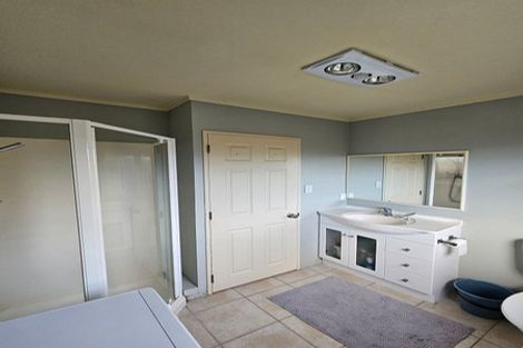 Photo of property in 38 Alexander Street, Cockle Bay, Auckland, 2014