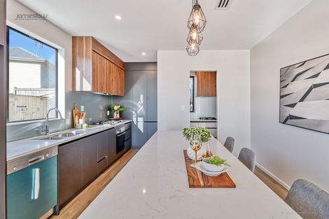 Photo of property in 11 Keiha Crescent, Massey, Auckland, 0614