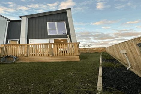 Photo of property in 24 Ramwall Place, Weymouth, Auckland, 2103