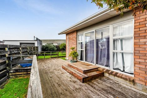 Photo of property in 16 Villa Place, Bell Block, New Plymouth, 4312