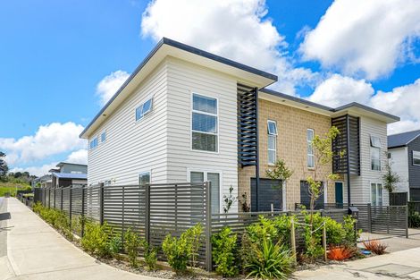 Photo of property in 32 Pateke Drive, Kenepuru, Porirua, 5022