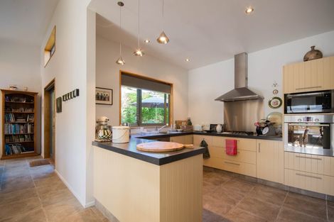 Photo of property in 33 Seaview Lane, Wainui, French Farm, 7582