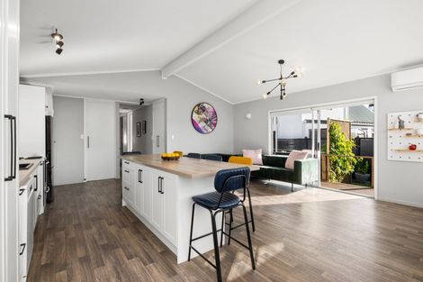 Photo of property in 10 Awanui Place, Welcome Bay, Tauranga, 3112