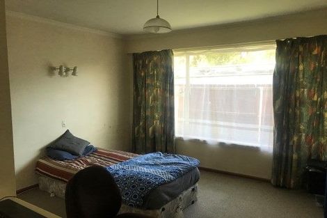 Photo of property in 13 Kipax Place, Riccarton, Christchurch, 8011