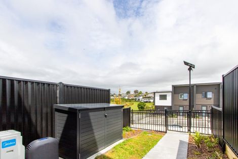 Photo of property in 7/4 Limestone Drive, Hobsonville, Auckland, 0616