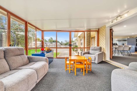 Photo of property in 6 Rays Way, Tuakau, 2121
