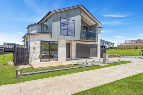 Photo of property in 48 Emerald Avenue, Rosehill, 2113