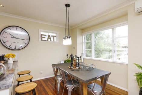 Photo of property in 643 Ferguson Street, Terrace End, Palmerston North, 4410