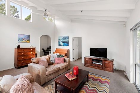 Photo of property in 26 Daffodil Street, Titirangi, Auckland, 0604