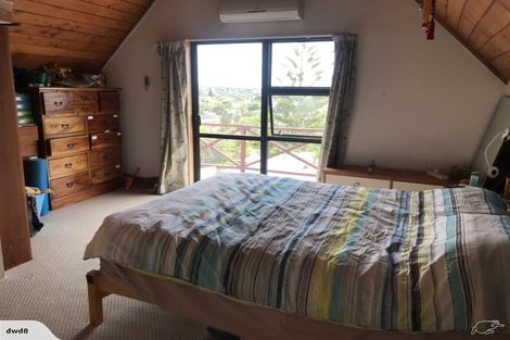 Photo of property in 5/11 Hall Road, Glenfield, Auckland, 0629