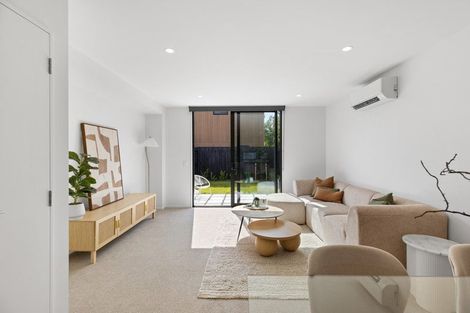 Photo of property in 6/86 Holly Road, St Albans, Christchurch, 8014