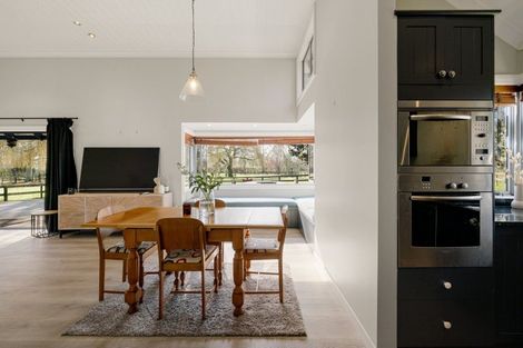 Photo of property in 31 Racecourse Road, Cambridge, 3493