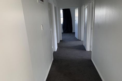 Photo of property in 55 Larnoch Road, Henderson, Auckland, 0610