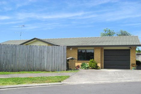 Photo of property in 36 Koru Street, Mangere Bridge, Auckland, 2022