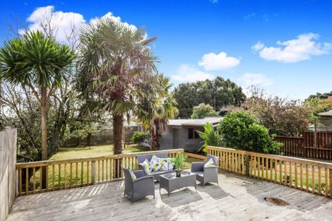Photo of property in 10 Royal View Road, Te Atatu South, Auckland, 0610