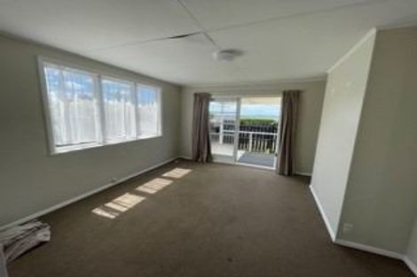 Photo of property in 47 Luckens Road, West Harbour, Auckland, 0618