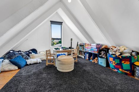 Photo of property in 73 Rewa Street, Inglewood, 4330