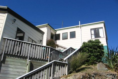 Photo of property in 7 Shalimar Crescent, Khandallah, Wellington, 6035