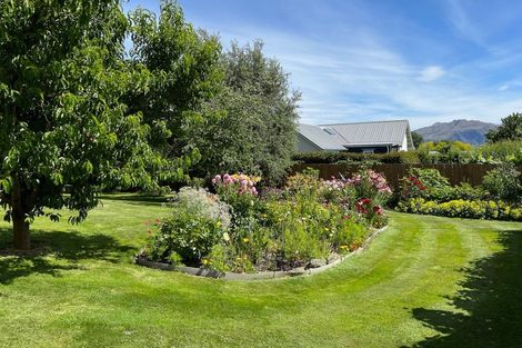 Photo of property in 29 Kelliher Drive, Wanaka, 9305