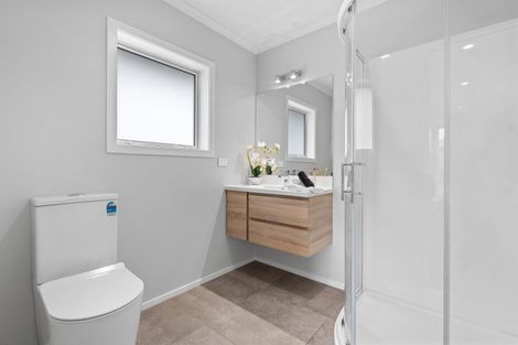 Photo of property in 60 Feist Street, Carterton, 5713