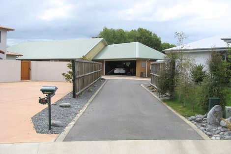 Photo of property in 19 Janal Place, Northwood, Christchurch, 8051