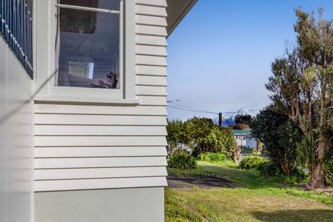 Photo of property in 37 Swansea Road, Stratford, 4332