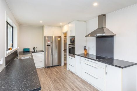 Photo of property in 402 Ilam Road, Bryndwr, Christchurch, 8053