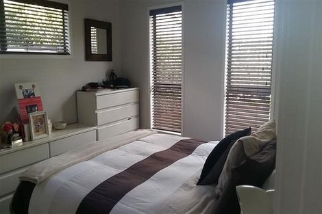 Photo of property in 2/14 Settlement Road, Papakura, 2110