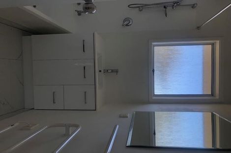 Photo of property in 184/84a Greenslade Crescent, Northcote, Auckland, 0627