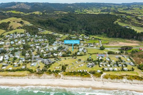 Photo of property in 829 Cove Road, Waipu, 0582