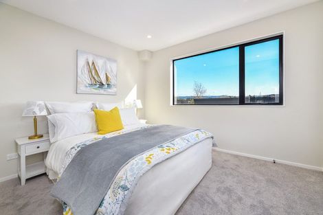 Photo of property in 2/644 Te Atatu Road, Te Atatu Peninsula, Auckland, 0610