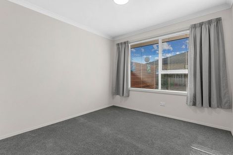 Photo of property in 82 Barbados Way, One Tree Point, 0118