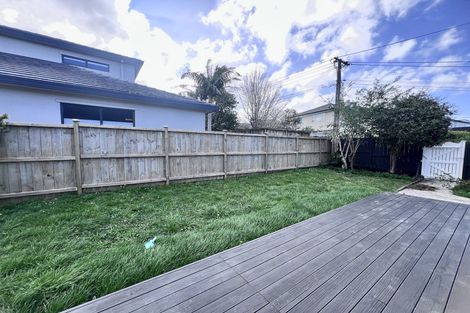 Photo of property in 8 Onepoto Road, Hauraki, Auckland, 0622