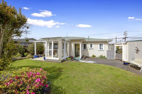 Photo of property in 205 Ngamotu Road, Spotswood, New Plymouth, 4310