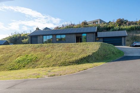Photo of property in 13 Sparrowhawk Way, Kinloch, Taupo, 3377