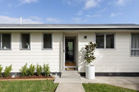 Photo of property in 22 Arawata Avenue, Welcome Bay, Tauranga, 3112
