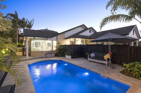 Photo of property in 148 John Brooke Crescent, East Tamaki Heights, Auckland, 2016