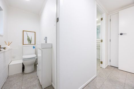 Photo of property in 7 Chamberlain Road, Massey, Auckland, 0614