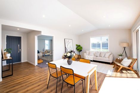 Photo of property in 12 George Yee Place, Taradale, 4112
