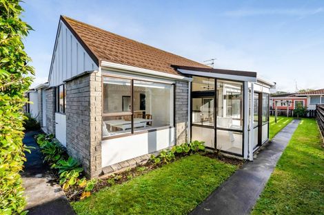Photo of property in 250 Tukapa Street, Westown, New Plymouth, 4310