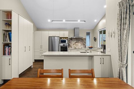 Photo of property in 30 Pukekura Place, Taradale, Napier, 4112