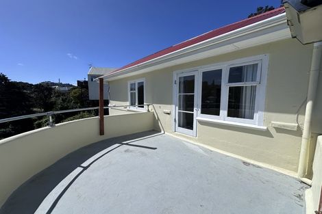 Photo of property in 20u5 Saint Michaels Crescent, Kelburn, Wellington, 6012