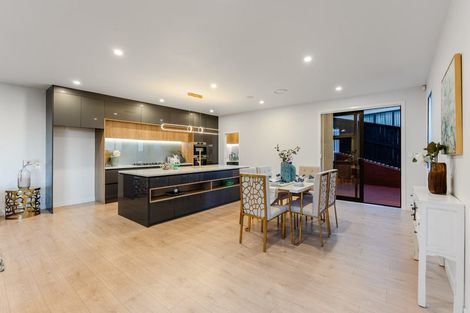 Photo of property in 17 Manawanui Way, Orewa, 0931