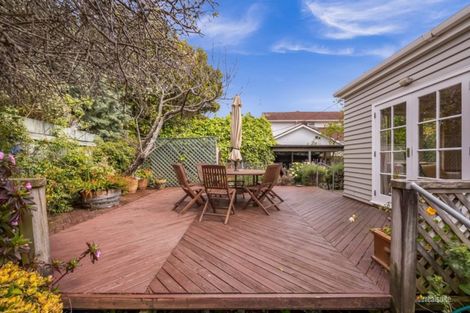 Photo of property in 32 Hinau Street, Woburn, Lower Hutt, 5010