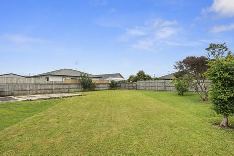 Photo of property in 21a Birdwood Road, Swanson, Auckland, 0612