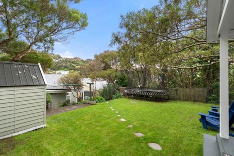 Photo of property in 71 Severn Street, Island Bay, Wellington, 6023